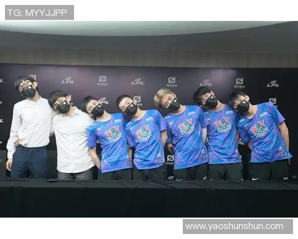 CSGO实力排行榜更新LNG战队荣登第五名引发关注 CSGO实力排行榜更新LNG战队荣登第五名引发关注