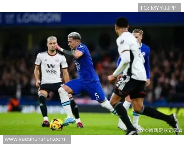 上海羽毛球队边路渗透战术解析与深度剖析 上海羽毛球队边路渗透战术解析与深度剖析