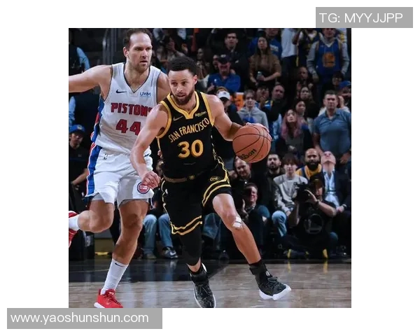 勇士对阵活塞精彩比赛免费直播全程回放与分析分享