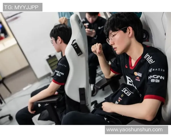 蒂华纳与洛博斯激战正酣谁能在这场对决中笑到最后