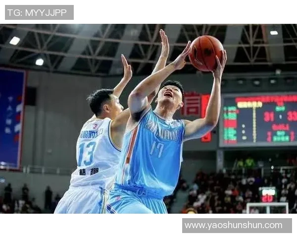 范子铭的篮球之路:从青涩少年到职业赛场的奋斗与梦想 范子铭的篮球之路:从青涩少年到职业赛场的奋斗与梦想