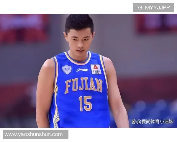 陈林坚:从篮球新星到职业生涯巅峰的奋斗历程与成长故事 陈林坚:从篮球新星到职业生涯巅峰的奋斗历程与成长故事