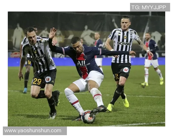 多伦多与芝加哥精彩对决比分揭晓球迷热议赛场表现与未来展望