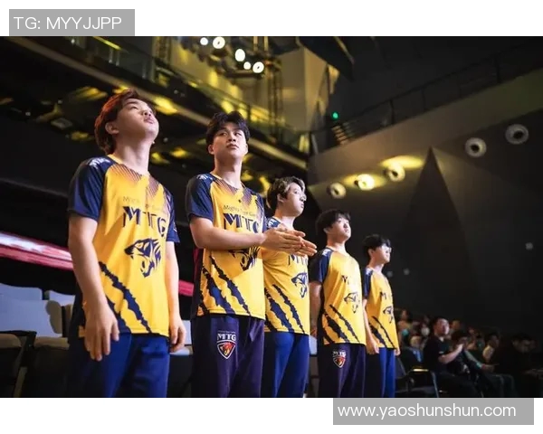 BLG团队协作展现无遗世界冠军杯精彩点评与分析